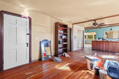 Welcome to this 3-bedroom home offering 1,386 sq ft of character - photo 3