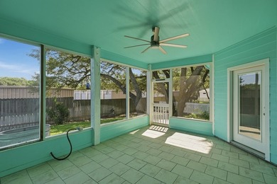 Lovely updated 3-bedroom, 2 bath, 2 car garage in highly - photo 35
