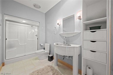 Situated on a beautiful private cul-de-sac in Moreland Hills - photo 39