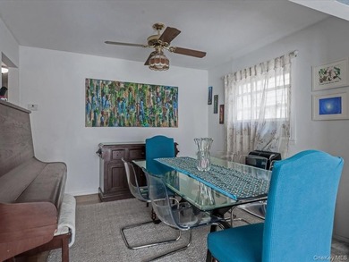 Exceptional opportunity in Douglaston! This spacious two-family - photo 4