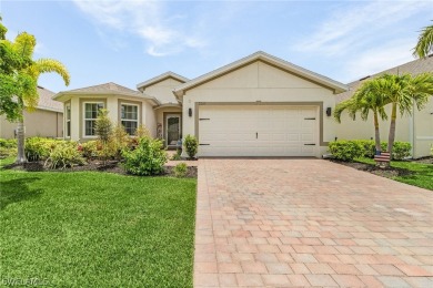 Lakes at Golf Club Magnolia Landing  Home For Sale in North Fort Myers Florida