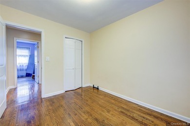 Welcome to this spacious 3-bedroom, 1-bath lower-level corner - photo 14