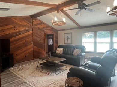Fully Furnished Lake Area Home - Move-In Ready! Don't miss this - photo 15