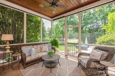 Beautiful custom home on premium golf course lot in popular - photo 18