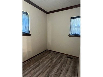 Fully Furnished Lake Area Home - Move-In Ready! Don't miss this - photo 25