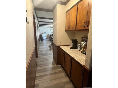 Fully Furnished Lake Area Home - Move-In Ready! Don't miss this - photo 35
