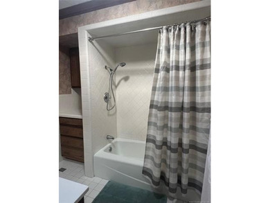 Fully Furnished Lake Area Home - Move-In Ready! Don't miss this - photo 38