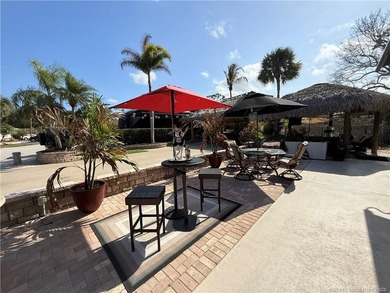 Enjoy privacy and convenience on this oversized 2,681 sq ft RV - photo 6