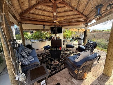 Enjoy privacy and convenience on this oversized 2,681 sq ft RV - photo 10