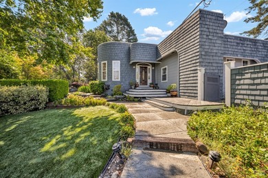 (private lake, pond, creek) Home For Sale in Cotati California