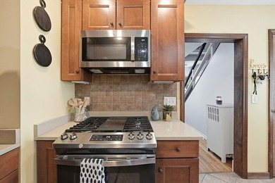 Spacious 3-bedroom, 1.5-bath home offering comfort, character - photo 16