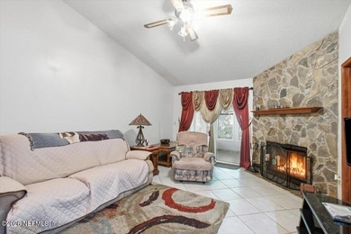 Welcome home to this well-maintained, single-story home offering - photo 4