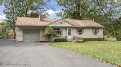 Lake Home ActiveUnderContr in Copake, New York
