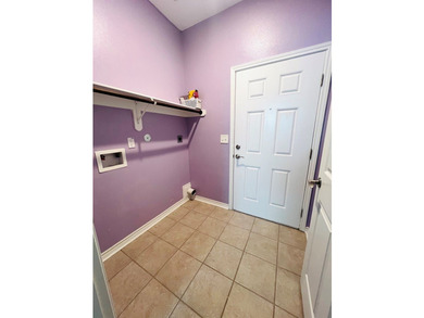 Beautiful 2022-Built Townhome in Gated community. This - photo 9