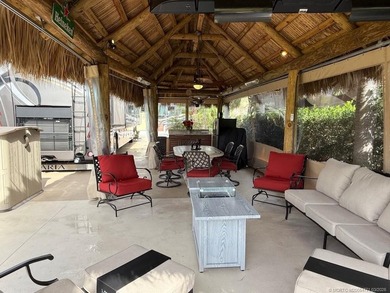 Welcome to paradise, where stunning views and comfort come - photo 2