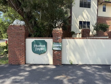 Welcome to effortless coastal living in the heart of Bay St - photo 3