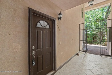 Welcome to effortless coastal living in the heart of Bay St - photo 4
