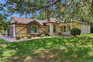ENJOY CONVENIENT, WORRY FREE FLORIDA LIVING in the welcoming 55+ - photo 2