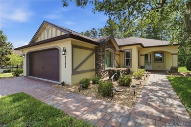 ENJOY CONVENIENT, WORRY FREE FLORIDA LIVING in the welcoming 55+ - photo 3
