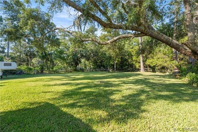 Spacious 4-bedroom ranch home situated on 3 lots totaling over - photo 2