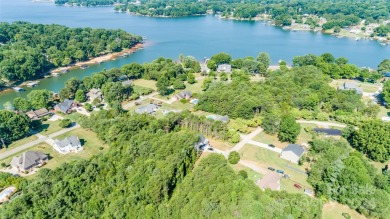 Lake Norman Lot For Sale in Mooresville North Carolina
