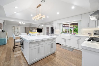 Beautifully reimagined and fully updated single story estate in - photo 11