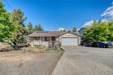 2 bedroom 2 bathroom with partially converted garage to 3rd - photo 15
