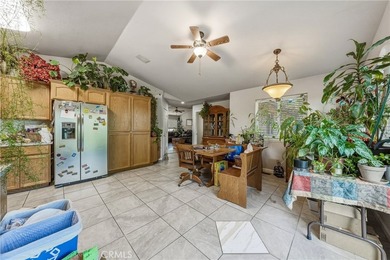 2 bedroom 2 bathroom with partially converted garage to 3rd - photo 17