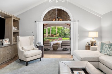 Beautifully reimagined and fully updated single story estate in - photo 19