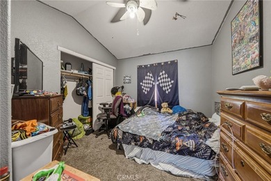 2 bedroom 2 bathroom with partially converted garage to 3rd - photo 24