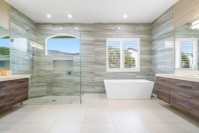 Beautifully reimagined and fully updated single story estate in - photo 26
