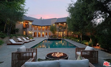 Welcome to Villa Oeste. Beyond private gates on nearly two acres - photo 1