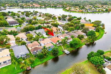 Lake Wellington Home For Sale in Wellington Florida