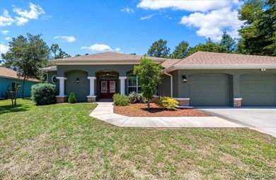Perfectly positioned in the highly desirable Oak Village section - photo 4
