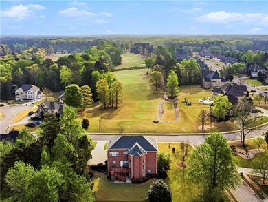Welcome to luxury living in the prestigious Crystal Lake Golf & - photo 4