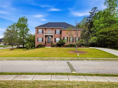 Welcome to luxury living in the prestigious Crystal Lake Golf & - photo 6