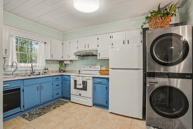Welcome to your perfect beach retreat! This beautifully - photo 11