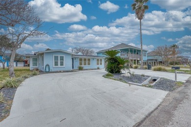 Beautiful coastal cottage, completely remodeled, new 40yrroof,AC - photo 1