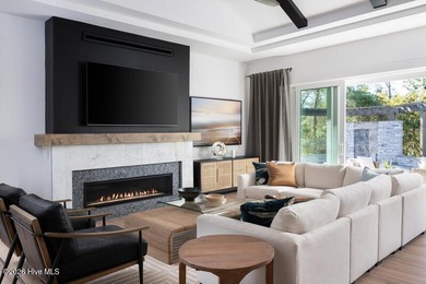 Situated along the tranquil Airlie Road in Wilmington, North - photo 4