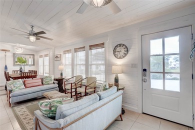 Beautiful coastal cottage, completely remodeled, new 40yrroof,AC - photo 5