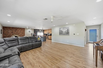 4 Bedroom, 2 Bathroom Home for Sale in Scottsdale, AZ 85258 - photo 6