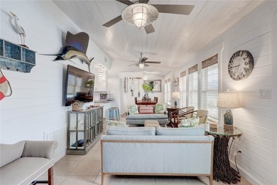Beautiful coastal cottage, completely remodeled, new 40yrroof,AC - photo 7