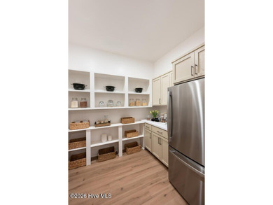 Situated along the tranquil Airlie Road in Wilmington, North - photo 8