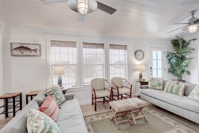 Beautiful coastal cottage, completely remodeled, new 40yrroof,AC - photo 9