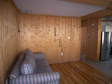 Immediate possession available with this year around 2 bedroom - photo 20