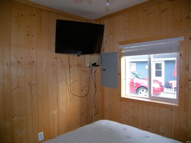 Immediate possession available with this year around 2 bedroom - photo 25