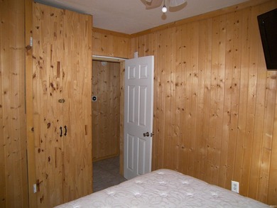 Immediate possession available with this year around 2 bedroom - photo 27