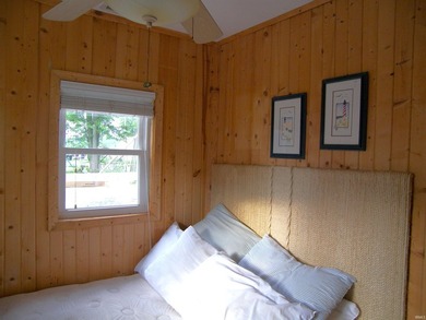 Immediate possession available with this year around 2 bedroom - photo 32
