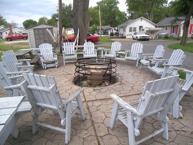 Immediate possession available with this year around 2 bedroom - photo 40