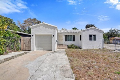 Bright, newly renovated 2-bed, 1-bath home plus versatile den in - photo 8